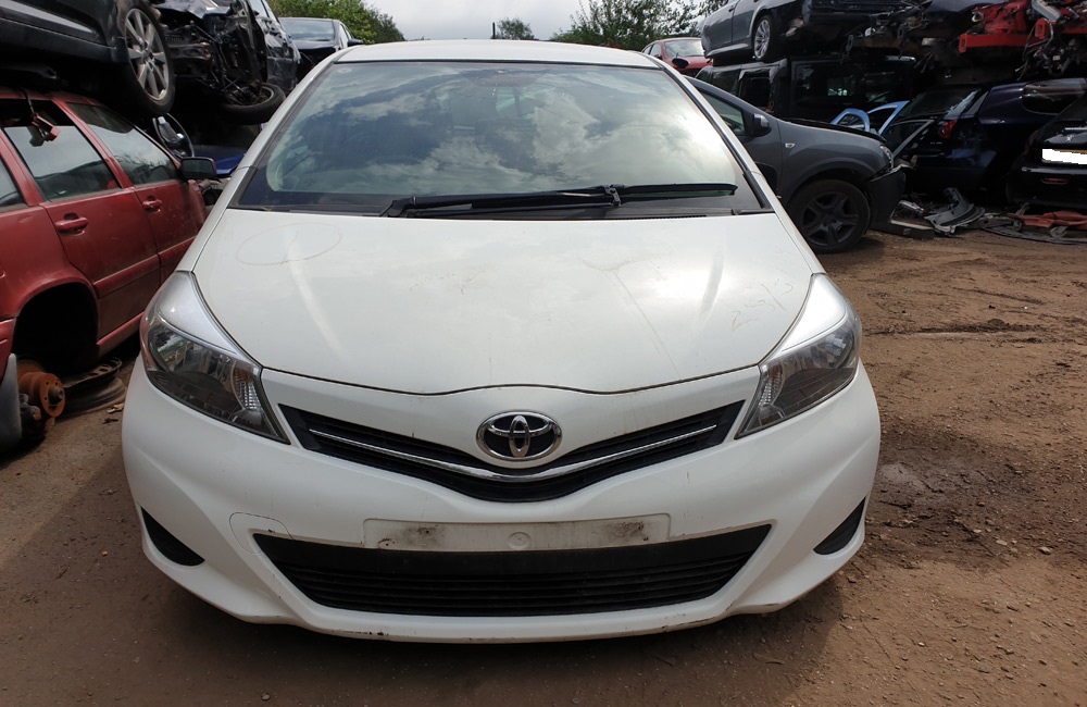 Toyota Yaris VVTI TR Front end